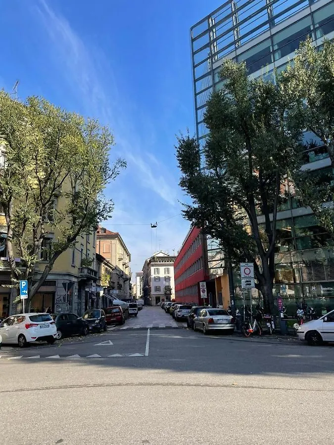 Cozy Flat Mins Walk To Navigli And Metro Porta Genova Apartment Milan